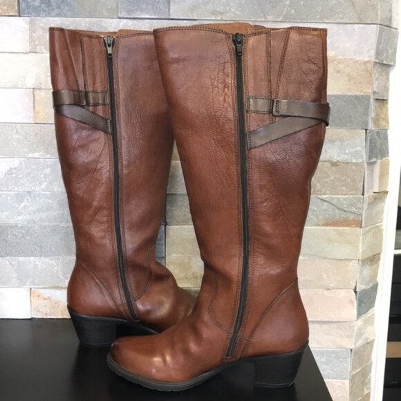 Clarks Maymie Stellar Knee High Boot (H69-8) - Picture 8 of 11